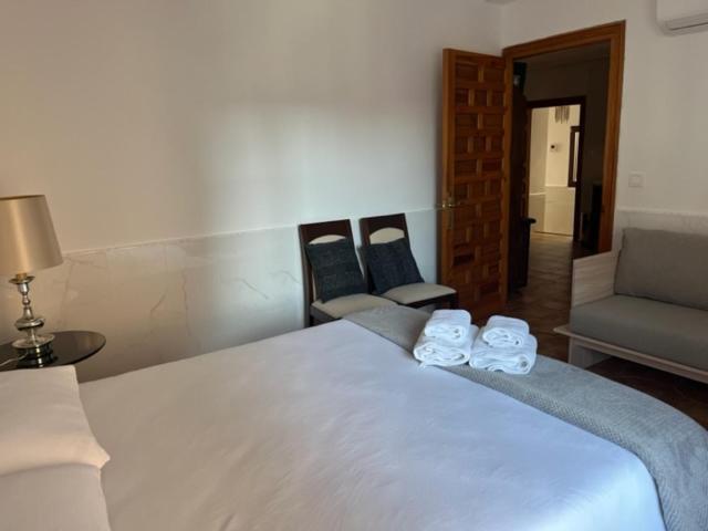 Apartamentos Toledo Casa Galeria De Los Aljibes ภายนอก รูปภาพ